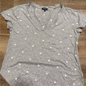 splendid top
cute stars
VERY soft
v-neck